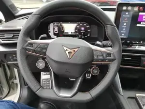 Cupra Leon Sportstourer 2.0 TSI 245 kW 4Drive VZ Kombi 2.0TSI DSG 4x4 A... Bild 6