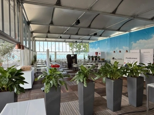 Holzfliese Geriffelt 100 cm x 100 cm ca. 1000qm verfügbar Bild 2