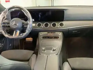 Mercedes-Benz E-Klasse Bild 3