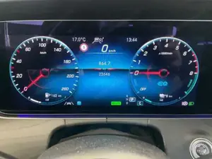 Mercedes-Benz E-Klasse Bild 13