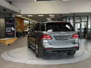 Mercedes-Benz E 350 Bild 8