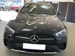 Mercedes-Benz E-Klasse Bild 8