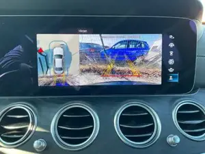 Mercedes-Benz E-Klasse Bild 12