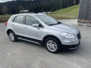 Suzuki S-Cross Bild 3