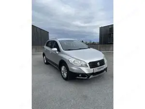 Suzuki S-Cross Bild 6