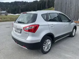 Suzuki S-Cross Bild 5