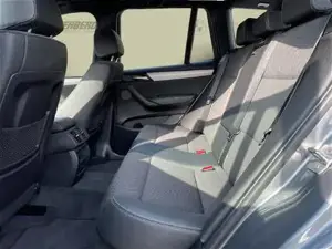 BMW X3 xDrive20d M-Sportpaket // Anhängerkupplung // adaptiver LED-Scheinwerfer Bild 11
