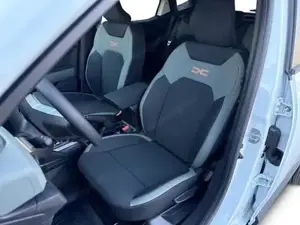 Dacia Duster Extreme KAMERA+PDC+KLIMA+SHZ+17'ALU Hybrid 140 ... Bild 7