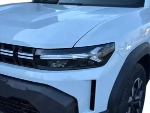 Dacia Duster Extreme KAMERA+PDC+KLIMA+SHZ+17'ALU Hybrid 140 ... Bild 6