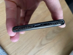 Apple Iphone X 64GB offen für alle Netze Bild 4