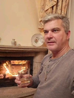 Wir bieten Kredite: und Investitionen Zuverlässige Finanzlösungen für alle