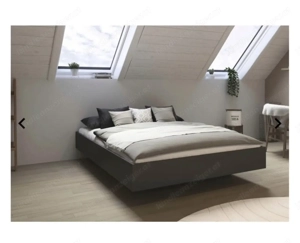 Neuwertiges Bett inkl. Lattenrost