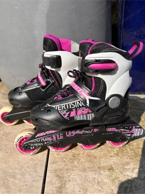 Rollerblades Gr. 28-31 inkl. Gelenkschutz