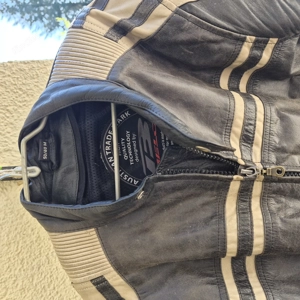 Motorradjacken zu verkaufen Bild 2