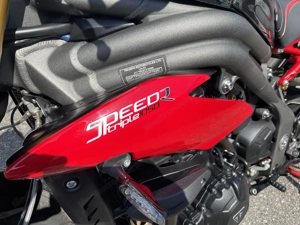 Triumph Speed Triple 1050 R Bild 3