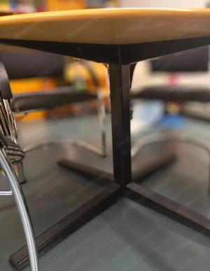 Konferenztisch Tisch 4 Sessel Bild 3