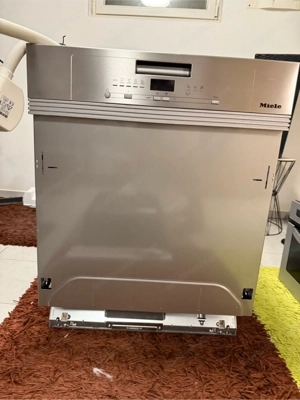 Miele Geschirrspüler G5110 SCI Active CLST""gebraucht ein halbes Jahr alt""