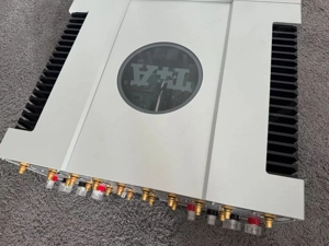 T+A PA 3000 HV High End Vollverstärker Bild 4