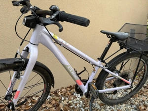 Besonders leichtes Mädchen Fahrrad CUBE Bild 2
