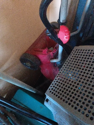 Rasenmäher elektrischz Spindelmnäher. Bild 3