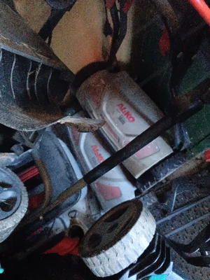 Rasenmäher elektrischz Spindelmnäher. Bild 2