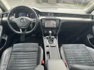 VW Passat Variant SCR Highline TDI 4Motion DSG  Bild 7