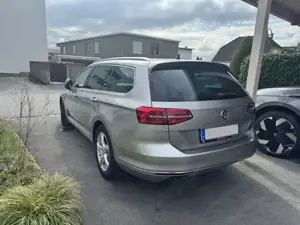 VW Passat Variant SCR Highline TDI 4Motion DSG  Bild 5