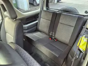 Suzuki Jimny Bild 16