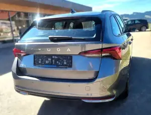 Skoda Octavia  1000  Reduziert *Automatik * 4 Jahr Garantie - Bild 4