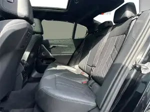 BMW i5 M60 xDrive M- Sportpaket Pro // Head-Up // Panorama Glasdach // Sitzbelüftung vorn Bild 11