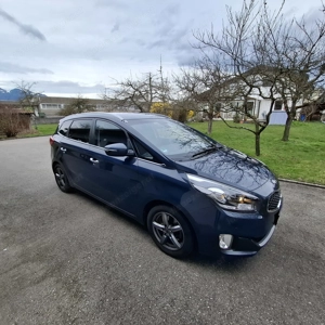 Kia Carens 1,7 CRDi ISG Gold Bild 2