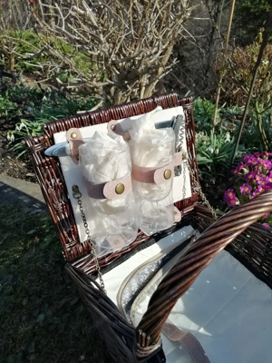 Nagelneuer Picknickkorb  Bild 2