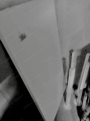 Ikea Schreibtisch  .