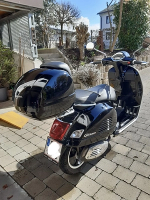 Vespa GTS Super Roller   Scooter Bild 4