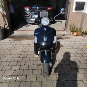 Vespa GTS Super Roller   Scooter Bild 5