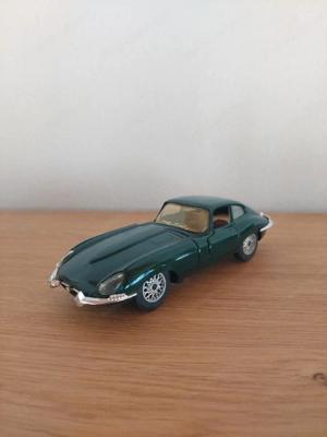 Vintage Jaguar E-Type