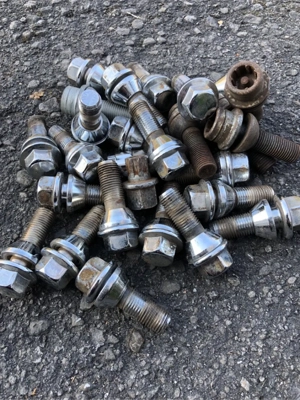 Alufelgen Schrauben Bild 3