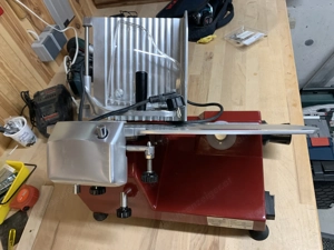 Aufschnittmaschine GGM Gastro AMH Serie Bild 2