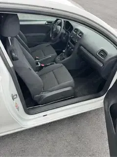 VW Golf 1.6 TDI nur 123.300km Bild 4