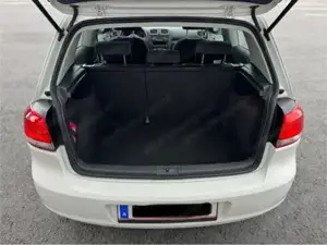 VW Golf 1.6 TDI nur 123.300km Bild 9