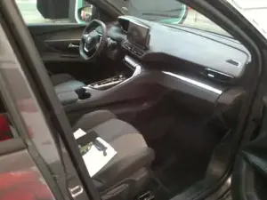 Peugeot 5008 Bild 3