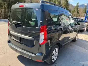 Dacia Dokker Laureate Bild 7