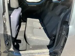 Dacia Dokker Laureate Bild 3