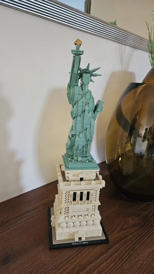 Lego Architecture Freiheitsstatue, Set 21041 Bild 2