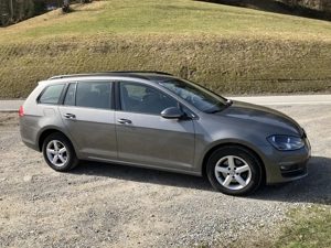 Volkswagen Golf VII Variant, Frischer TÜV Bild 2
