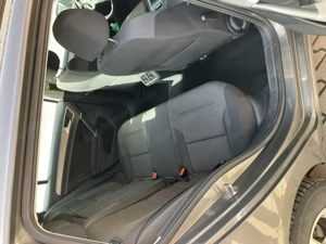 Volkswagen Golf VII Variant, Frischer TÜV Bild 6