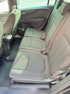 Opel Zafira 2.0 Bild 9