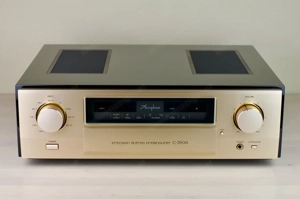 Accuphase C-3900