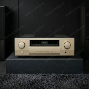 Accuphase C-3900