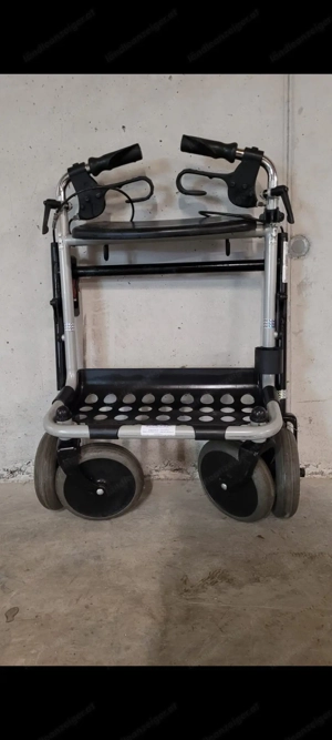 Gehhilfe Rollator  Bild 4